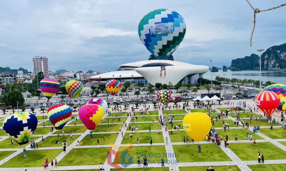 Lễ hội Khinh khí cầu lần đầu tiên được TP. Hạ Long tổ chức